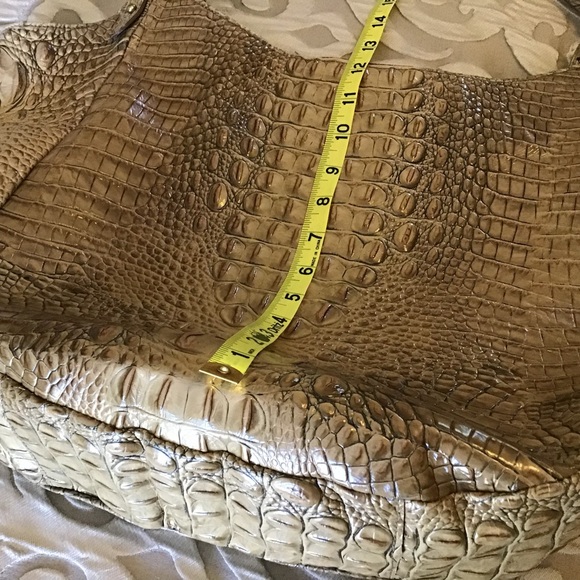 BRAHMIN TOTE PURSE, magnetic closure, key strap, pen holder, dark camel. - Picture 8 of 11